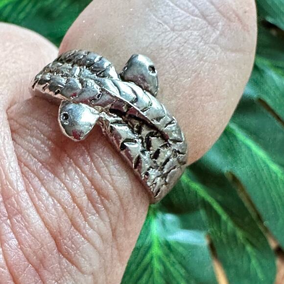 BOGO FREE vintage Silver intertwine snake ring - Picture 2 of 8
